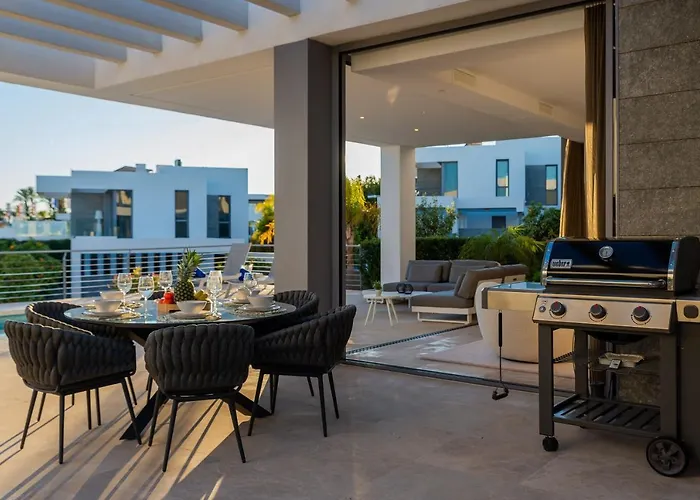 别墅 Vacation Marbella I Schumacher, New Built, Sea View, Luxury, Private Pool